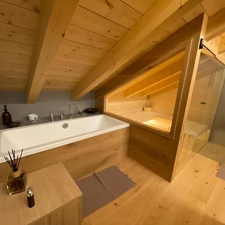 Luxury In The Tarvisio Mountains شقة
